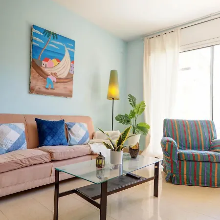 Flip Flop House By Hello Homes * Sitges